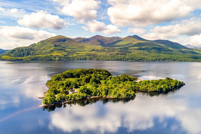 Jaunting Car Tour to Ross Castle From Killarney - History and Tales of Gaelic Chieftains