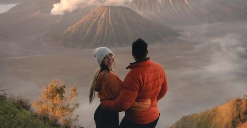 Javas Highlight Guided Tour From Jakarta or Bali - Good To Know