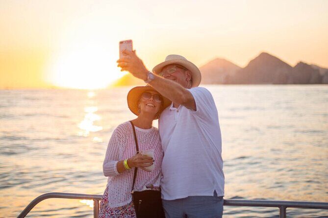 Jazz & Wine Los Cabos sunset cruise - Key Points