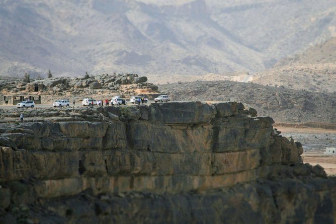 Jebel Shams, Balcony Walk & Al Hamra Village - Preparing for the Adventure