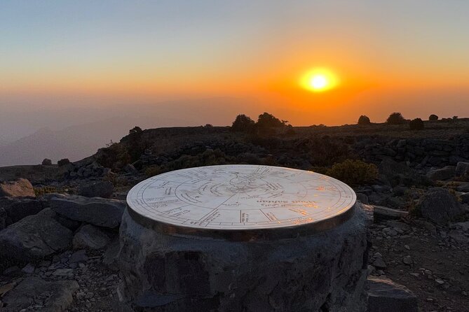 Jebel Shams Summit W4 - Booking Information and Pricing