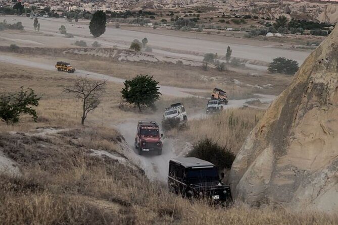 Jeep Safari Tour with Hot Air Balloon View at Cappadocia - Exploring Cappadocia on a Jeep Safari with Hot Air Balloon Views