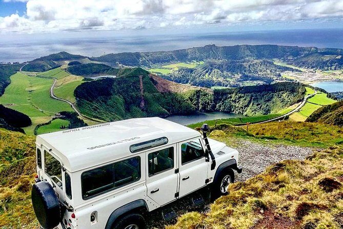 Jeep Tour Full Day Sete Cidades & Lagoa do Fogo with lunch and drinks included. - The Guide: Knowledge and Flexibility Make the Difference