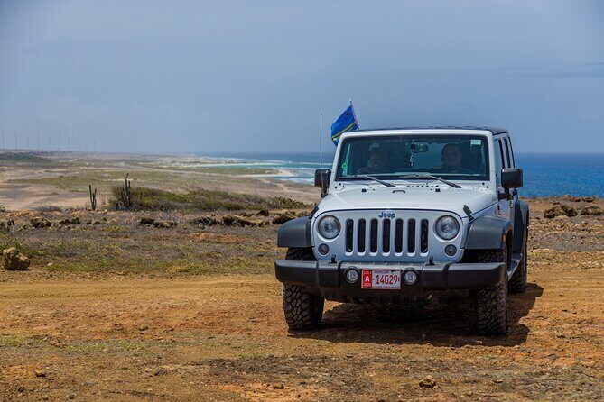 Jeep Wrangler Jk Hardtop 4 door - Discover Aruba on Your Terms with a Jeep Wrangler Jk Hardtop 4-Door Rental