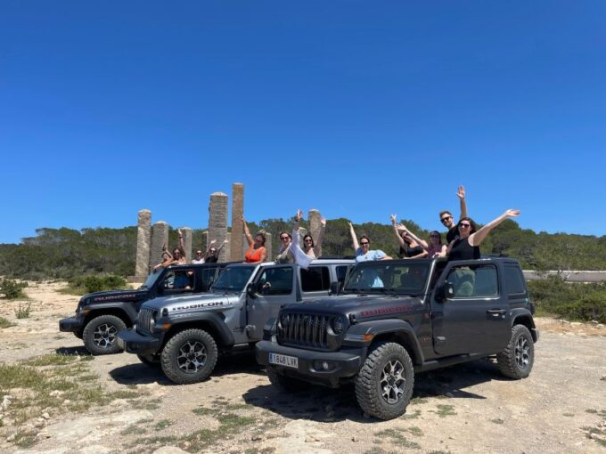 Jeep Wrangler Tour Ibiza - Group Size and Languages