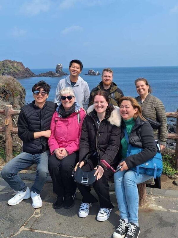 Jeju Eastern Highlight Tour with Women divers show - An In-Depth Look at the Jeju Eastern Highlight Tour