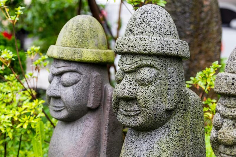 Jeju Essence Tour: Culture, Peaks & Caves - Seongsan Ilchulbong Peak Ascent