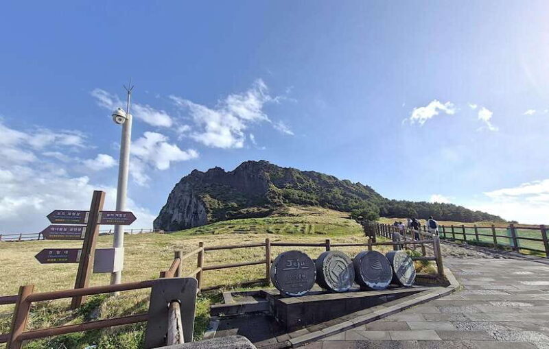 Jeju Island: Eastern Tour for Leisurely Walkers - Key Points