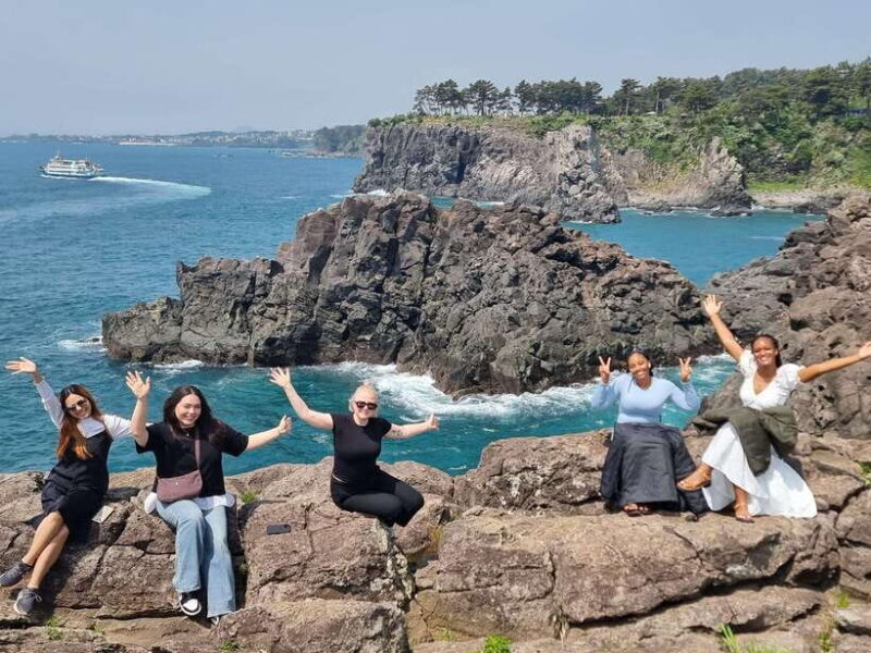 Jeju : Popular Sightseeing Private Car Charter Tour - An In-Depth Look at the Tour Experience  