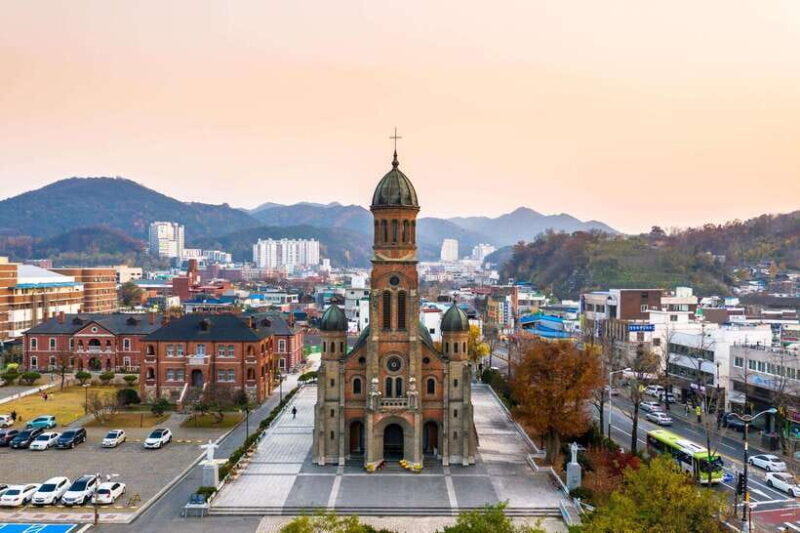 Jeonju Hanok Village and Arboretum + Flower Festival - Key Points