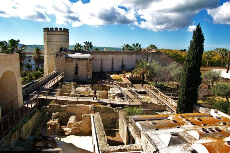 Jerez: City Guided Tour and the Alcazar - An In-Depth Look at the Tour Experience