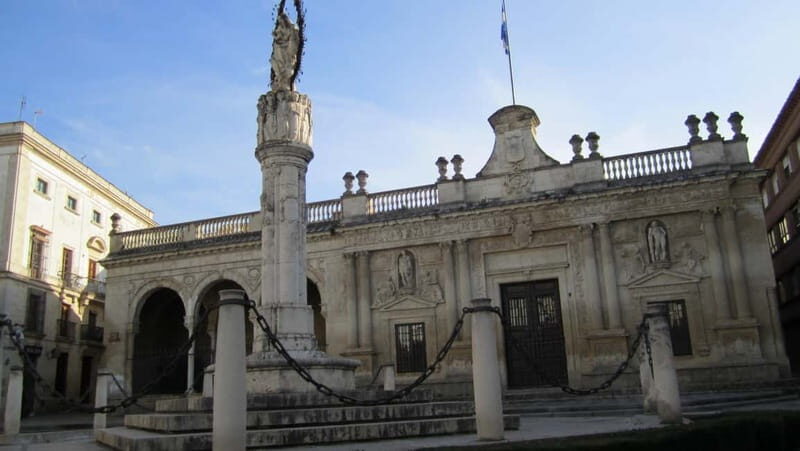 Jerez City Guided Tour and Winery Visit - Exploring Jerez: A Walk Through Its Streets and Wines