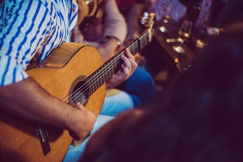 Jerez: City Tour, Flamenco Workshop with Artists and Lunch - Key Points