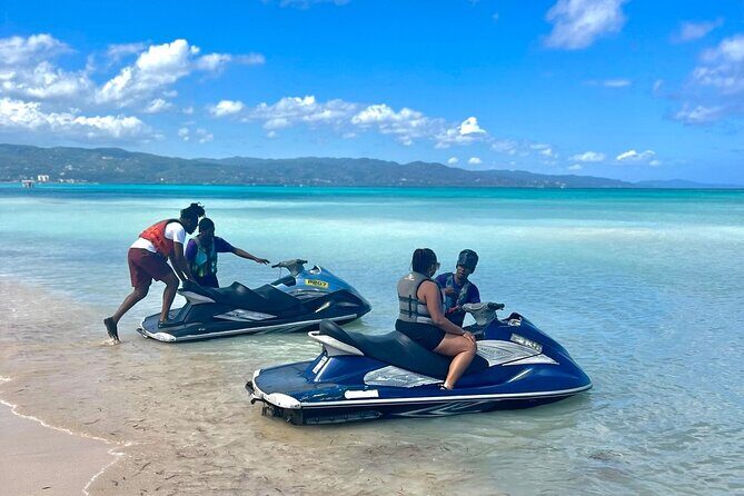 Jet Ski in Montego Bay - An In-Depth Look at the Montego Bay Jet Ski Tour