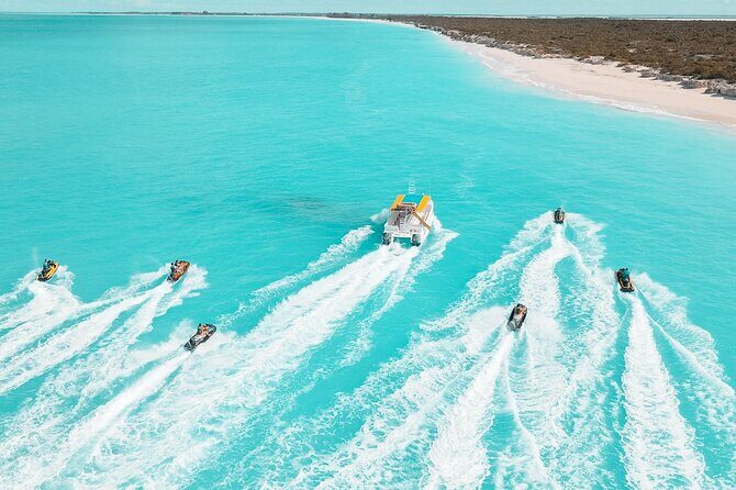 Jet Skiing around La famille ship and smaller pristine cays - What to Expect from the Jet Ski Tour