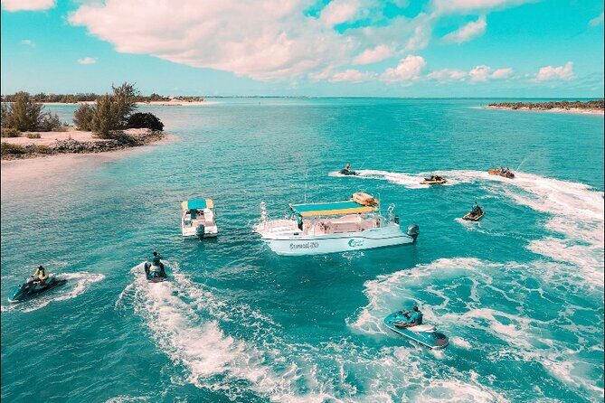 Jet Skiing around La famille ship and smaller pristine cays - FAQ