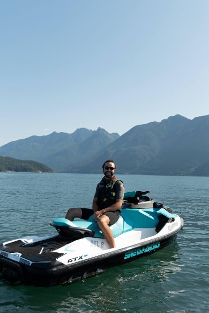 Jetski to Bowen Island, Incl Beer, Wine, Coffee or Icecream - Tantalus Mountains and Coastal Rainforest