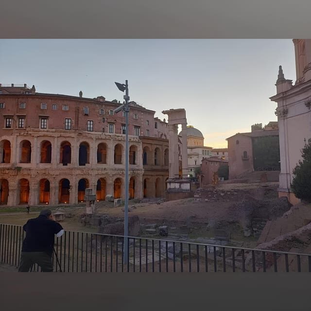 Jewish Ghetto Walking Tour with gelato - Key Points