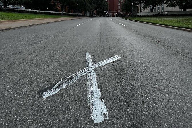 JFK Assassination Tour with Rooming House and Sixth Floor Museum - Exploring the Itinerary in Detail