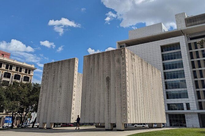 JFK Assassination Tour with Rooming House and Sixth Floor Museum - The Sum Up