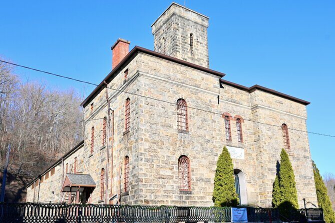 Jim Thorpe Historic Smartphone Guided Walking Tour - Exploring Jim Thorpe with a Smartphone Guide: An Authentic Stroll Through Time