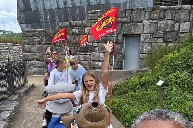 Jingle Bell Rides Holiday Lights Rydables Tour - What Is the Jingle Bell Rides Holiday Lights Rydables Tour?