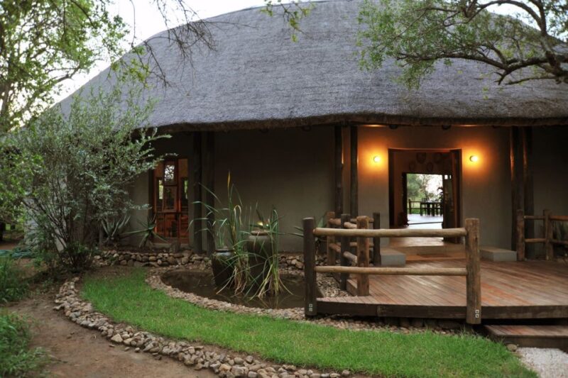 Johannesburg: 2-Day 4-Star Pilanesberg Safari - Customer Ratings and Feedback