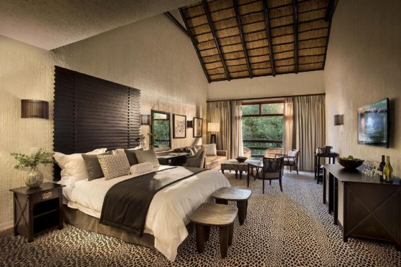 Johannesburg: 2-Day 4-Star Pilanesberg Safari - Important Safari Considerations
