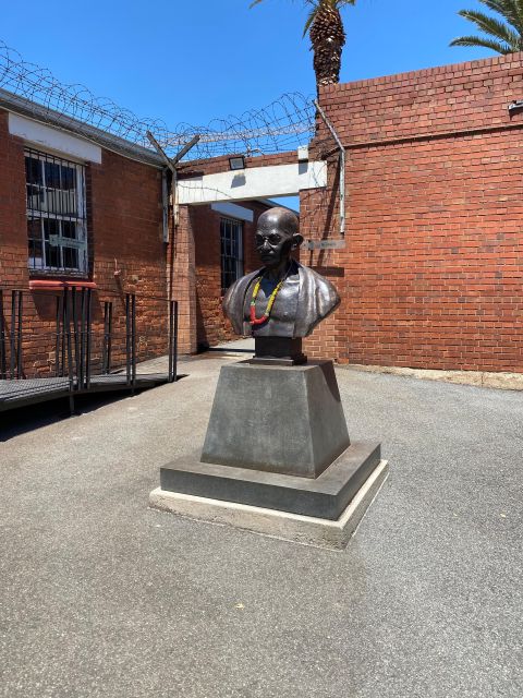 Johannesburg: Full-Day Tour With Soweto and Apartheid Museum - Historical Insights
