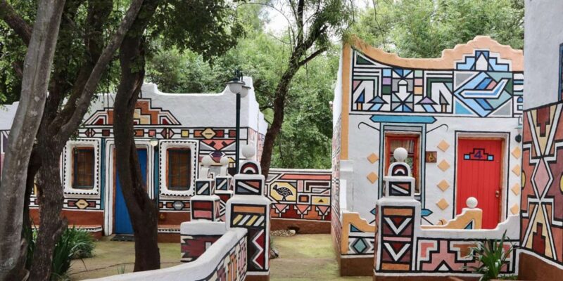 Johannesburg: Lesedi Cultural Village Evening Tour - Inclusions