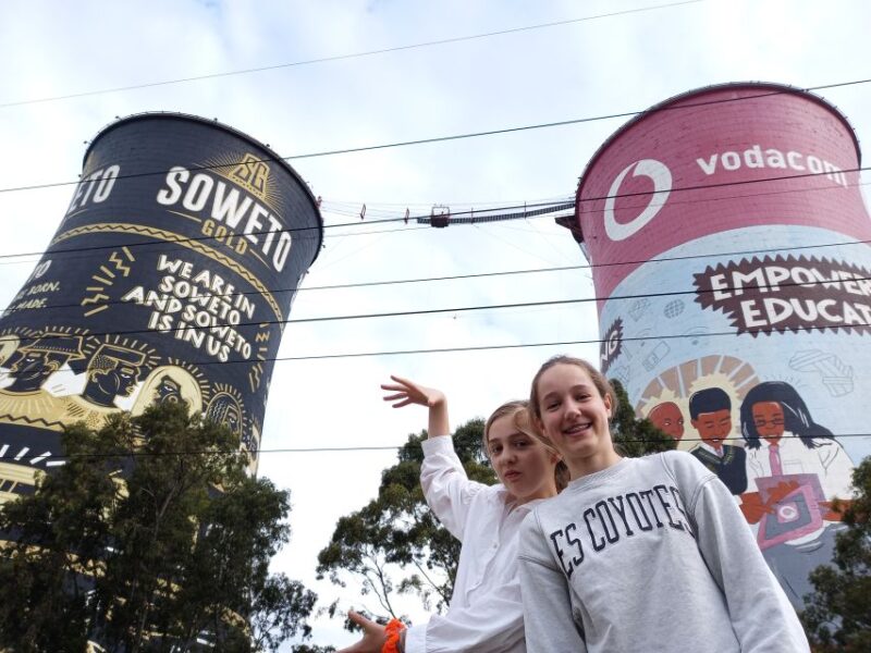 Johannesburg: Soweto History Tour With African Lunch - Itinerary Highlights