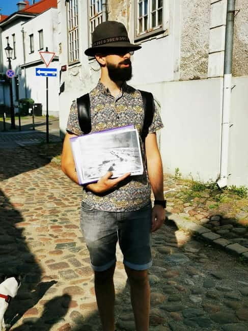 Join in Klaipeda: Old Town WalkingTour - the lost city Memel - Artifacts and Cultural Stories