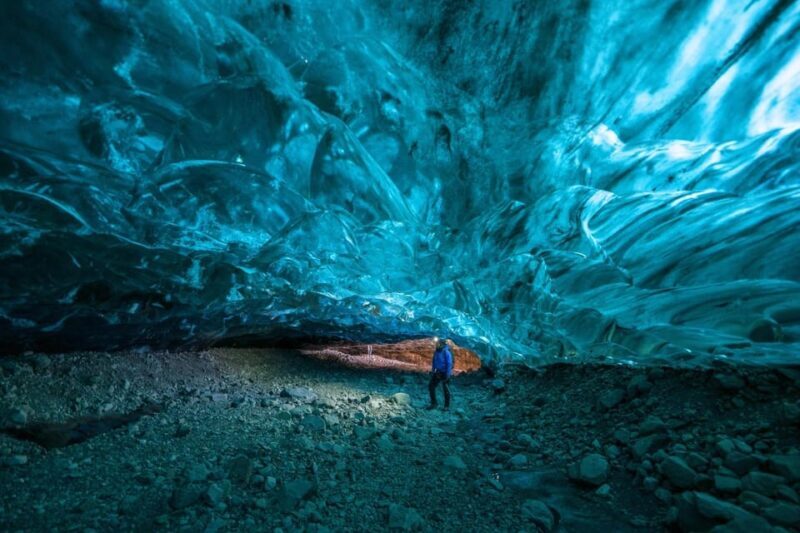 Jökulsárlón: The Original Ice Cave Tour on Vatnajökull - Transportation and Duration: Why It Matters