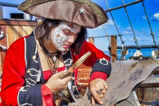 Jolly Roger Pirate Show and Dinner Cruise With Open Bar - Customer Reviews