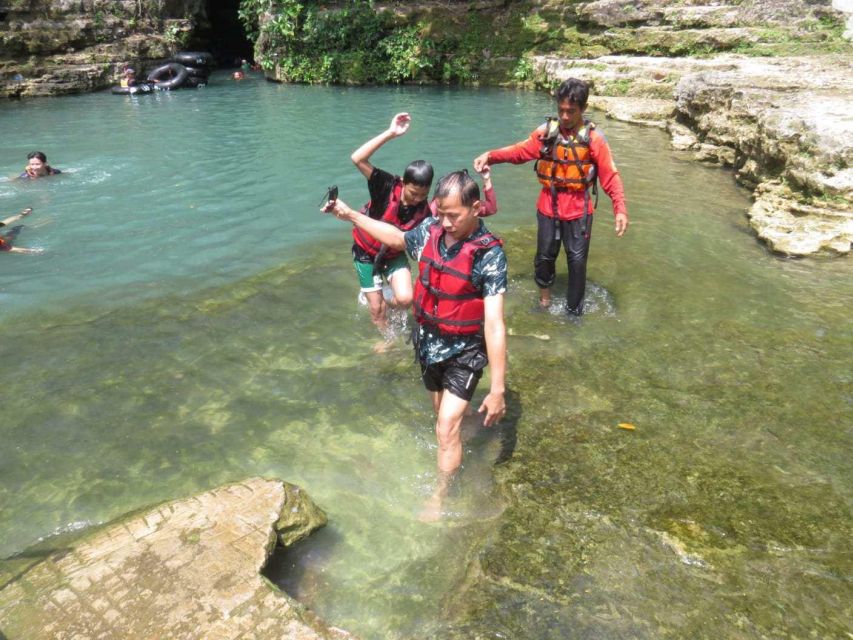 Jomblang Cave, Pindul Cave & Oyo River Tubing Tour - Air-conditioned Transportation Comfort