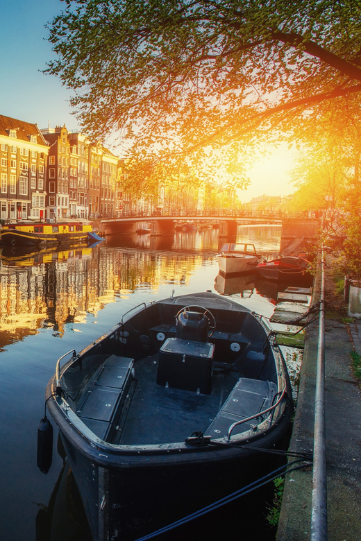 Jordaan, Anne Frank and Leidseplein Tour in English - Nearby Attractions