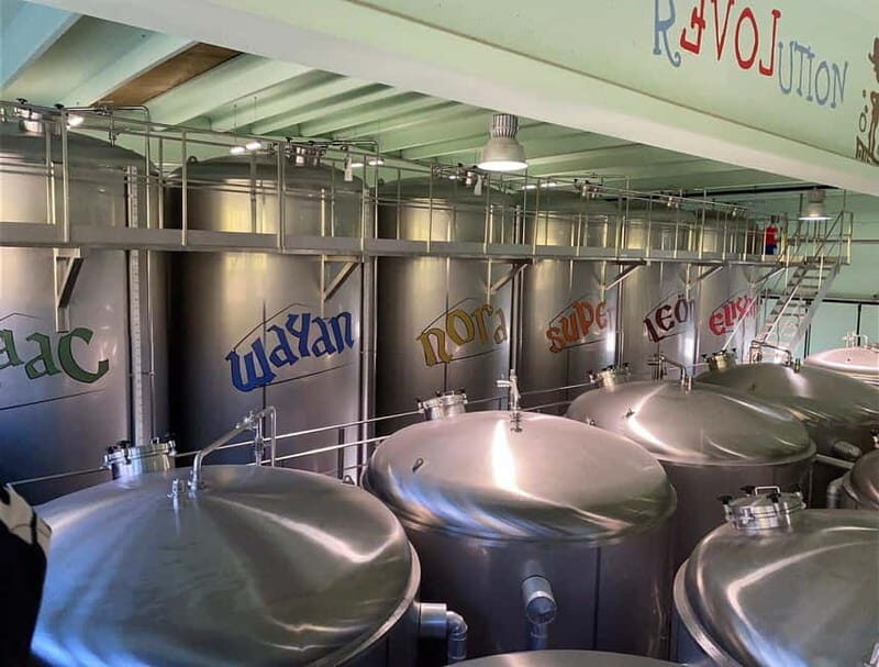 Journey to the center of the Baladin Brewery in Piozzo(CN) - Journey to the center of the Baladin Brewery in Piozzo (CN)