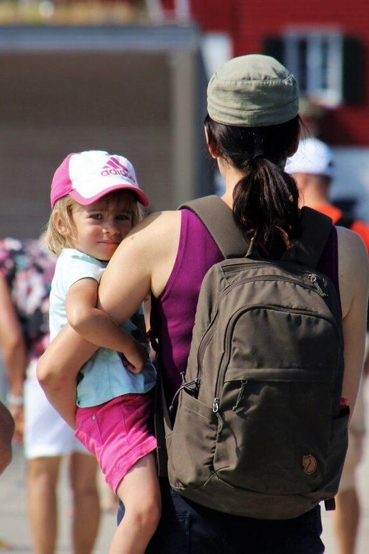 Joyful Family Walking Tour in Linz - Booking Information
