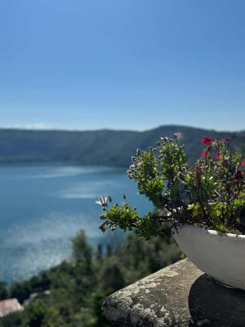Jubilee: Castel Gandolfo and the gardens of the papal villas - The Gardens of the Papal Villas: Nature Meets History