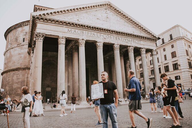 Julius Caesar and the Emperors' Nighttime Stories - Key Points