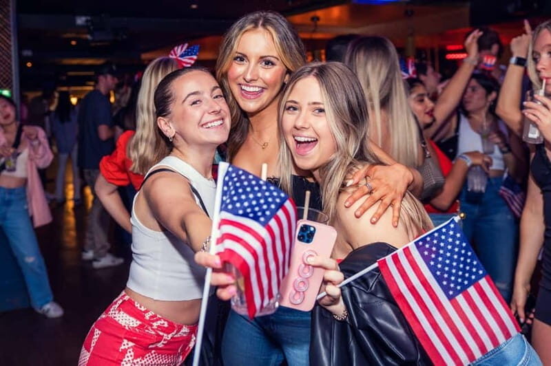 July 4 Bar Crawl London - Key Points  