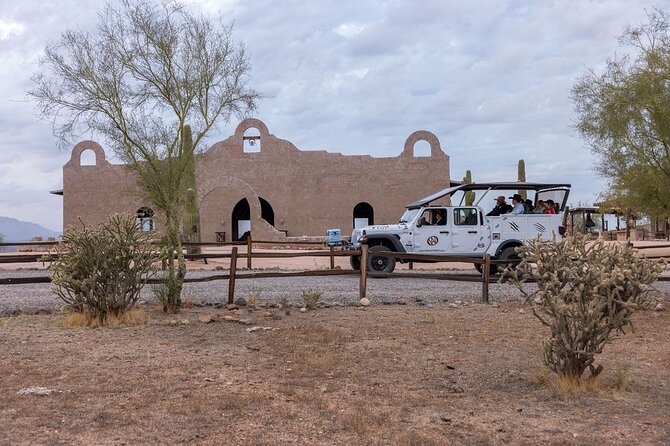 Jumping Cholla (Choya) Jeep Tour - Preparing for the Outdoor Adventure