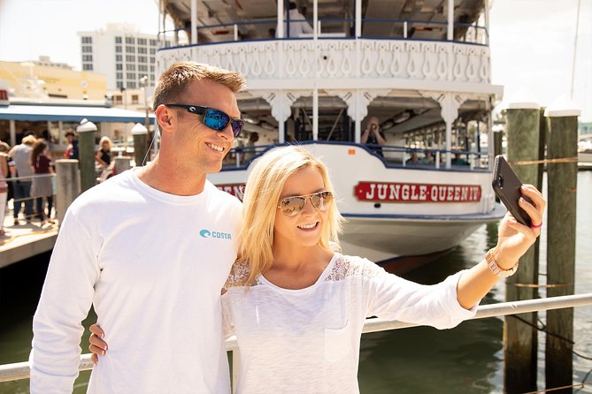 Jungle Queen Riverboat 90-Minute Narrated Sightseeing Cruise in Fort Lauderdale - Guide Insights and Commentary