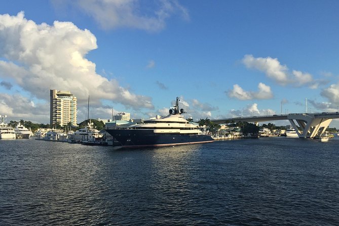 Jungle Queen Riverboat 90-Minute Narrated Sightseeing Cruise in Fort Lauderdale - Safety and Accessibility