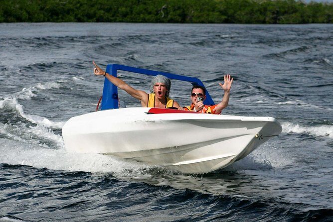 Jungle Tour In Cancun, drive a speedboat through the lagoon with your companion - An In-Depth Look at the Jungle Tour Experience