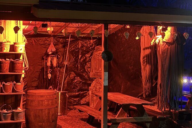 Jurassic Haunt at Dinosaur World - Authentic Perspectives from Visitors