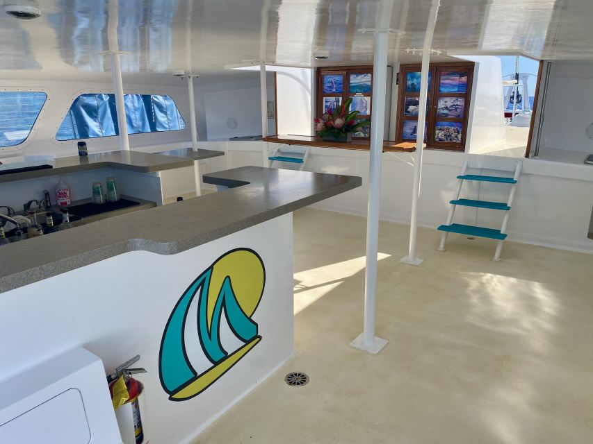 Kaanapali: Sunset Dinner Catamaran Cruise With Drinks - Booking and Pricing