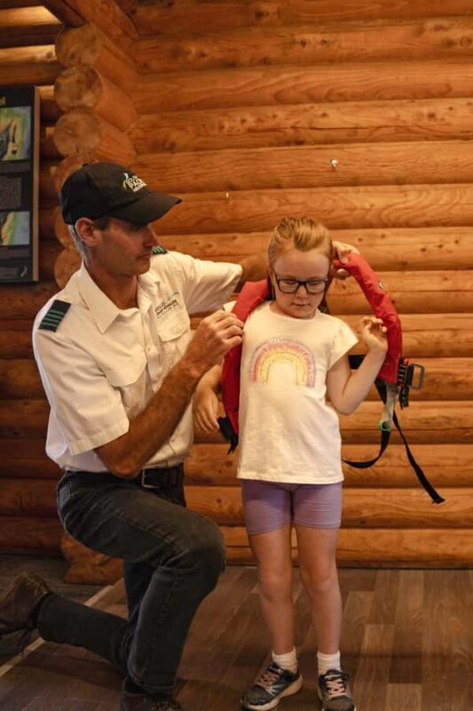 Kaikoura: Whale Watching Flight with Guided Commentary - Practical Details: Booking, Duration, and Accessibility