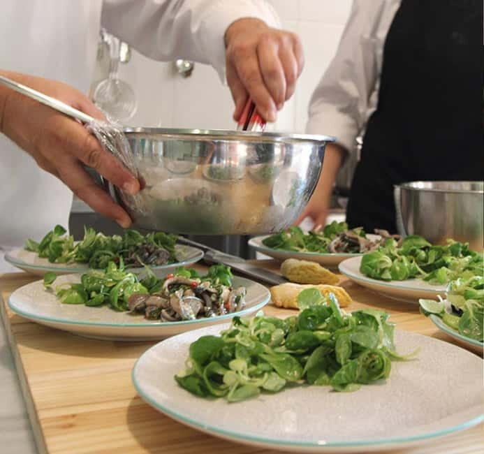 Kalamata Food Market and Cooking Class with Executive Chef - FAQ
