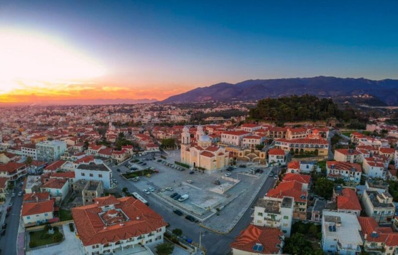 Kalamata: Private Highlights Walking Tour with Snacks - Why This Tour is a Great Choice